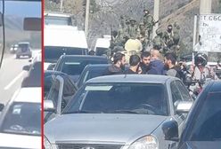 Rosjanie wysyłają transporter opancerzony. "Na wypadek, gdyby ludzie chcieli się przebić"