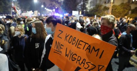 Zobacz, co znika z aptek. Protestujący Polacy szykują się na najgorsze