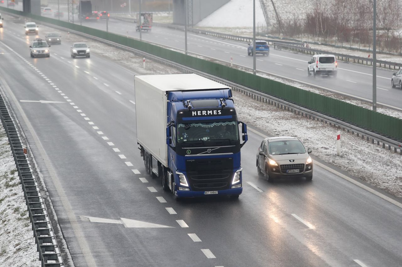 UOKiK zajmie się podwyżkami na A4. Zweryfikuje, czy ceny nie są "wygórowane"