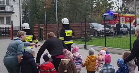 Rodzice oburzeni po próbnej ewakuacji żłobka. "Organizator chyba bezdzietny"