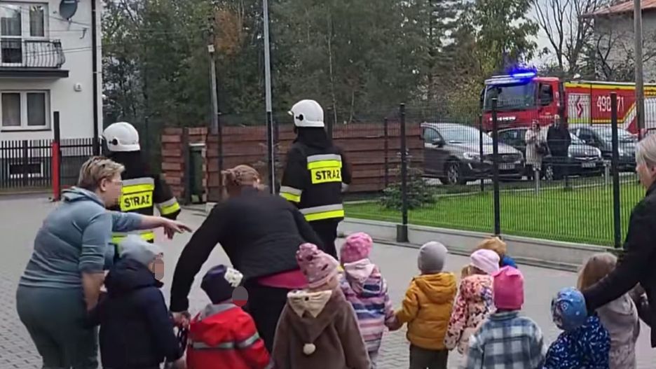 Rodzice oburzeni po próbnej ewakuacji żłobka. "Szacun dla organizatora, chyba jest bezdzietny"