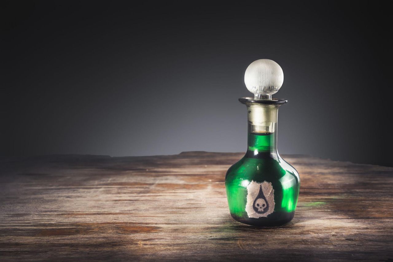 Ostre zatrucia – rodzaje, przyczyny, objawy, skutki, pierwsza pomoc