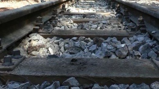 Śląsk. Szyny kolejowe w Bytomiu były już przygotowywane do pocięcia i sprzedaży na złom.
