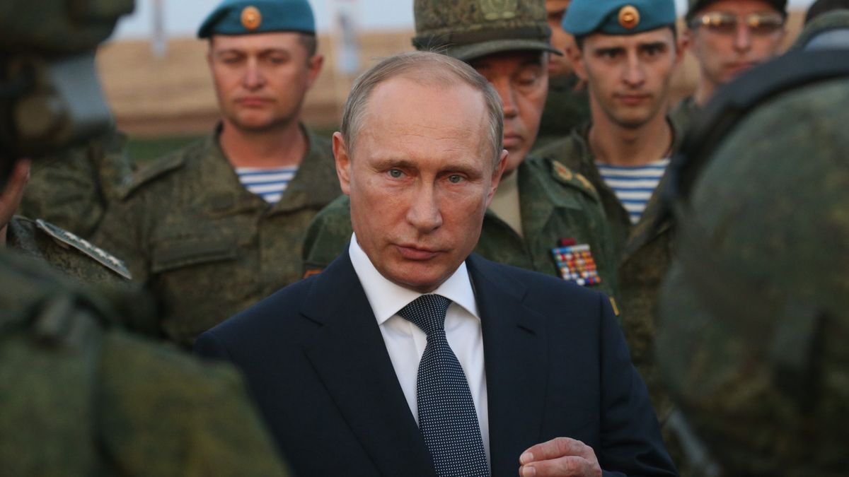 Rosyjska telewizja podsunęła "odpowiedź", czemu Putin wstrzymał atak na zakład Azowstal