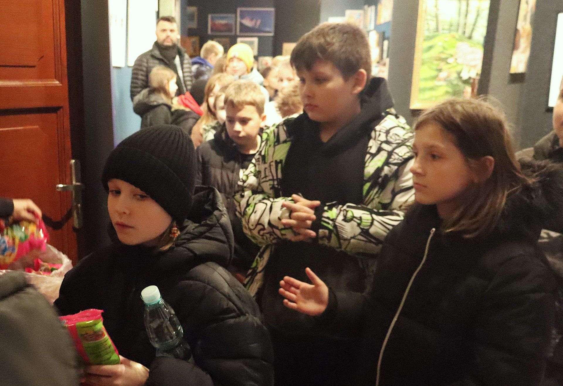 Prawie 300 dzieci ze szkół podstawowych skorzystało z akcji &#34;Mikołajki z Gazetą Krakowską&#34; w Wadowicach