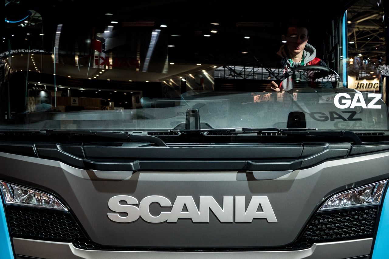 Scania zamyka fabrykę na północy Polski. Ponad 800 osób straci pracę