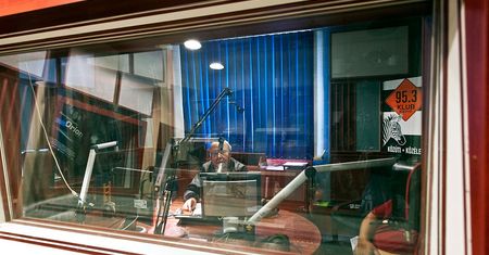 Koniec niezależnych mediów na Węgrzech. Klubradio przestało nadawać