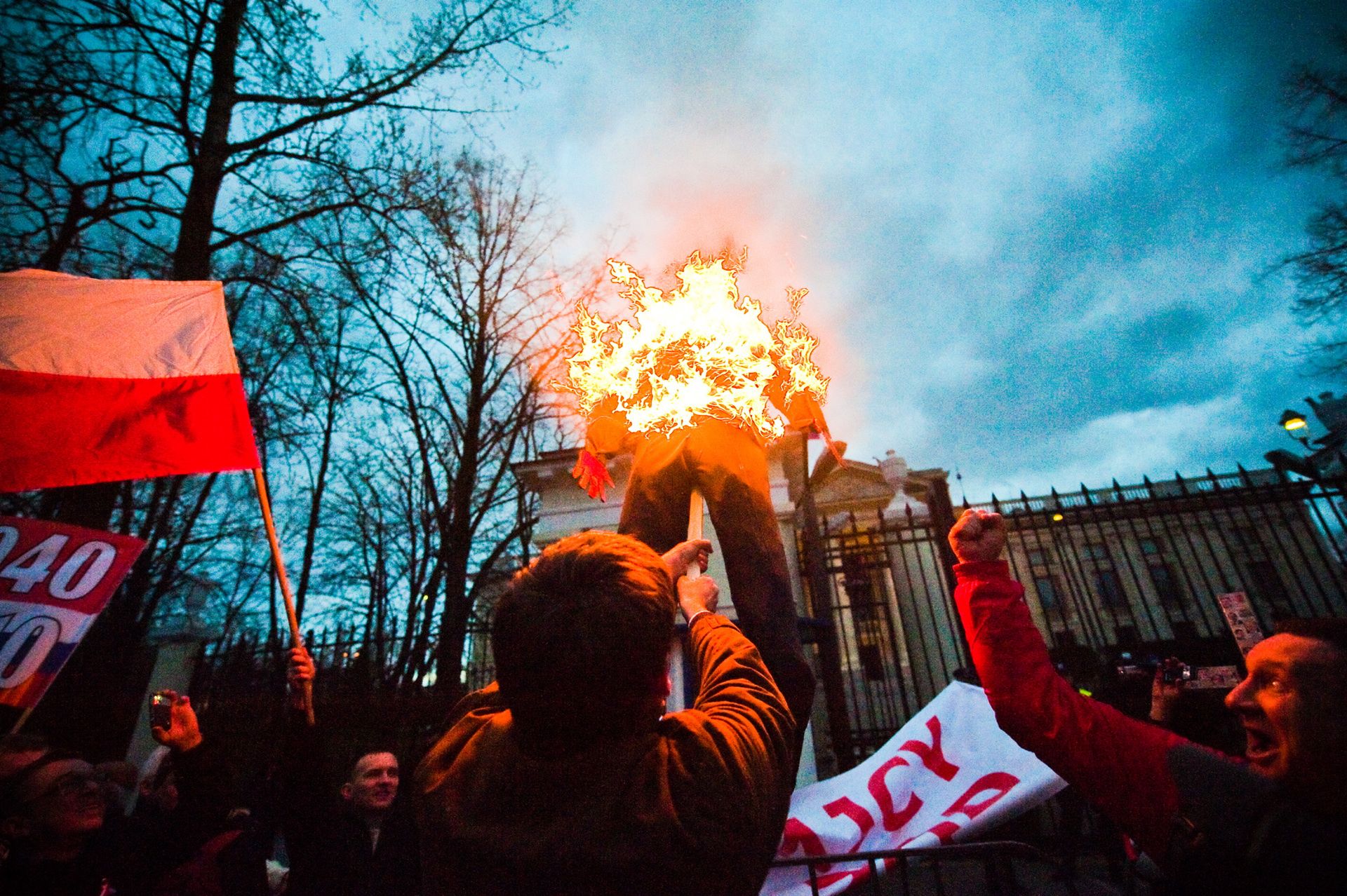 Prezentujemy projekt Marka Lapisa ”Biało-czerwona”. Otwarcie wystawy już jutro! 7