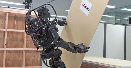 Japoński robot budowniczy