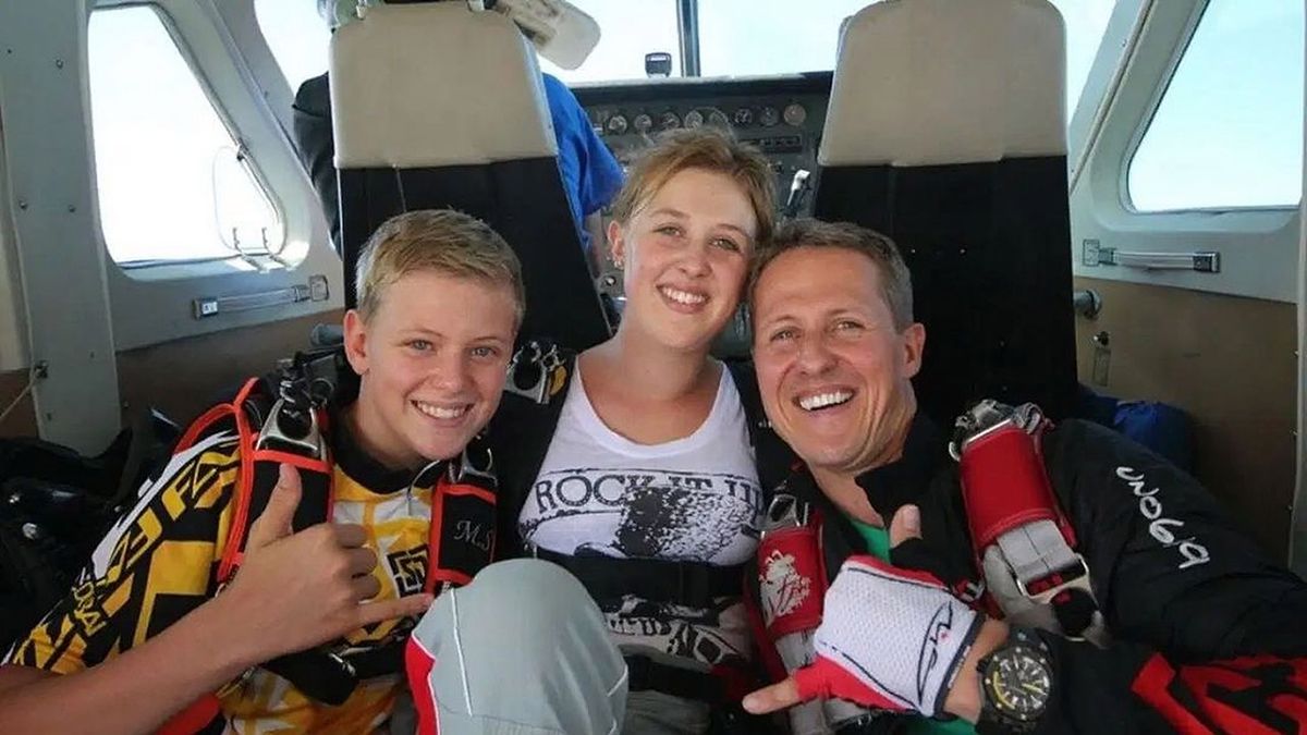 od lewej Mick, Gina i Michael Schumacher