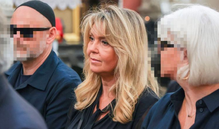 Ewa Wachowicz wzięła udział w pogrzebie Jana A.P. Kaczmarka