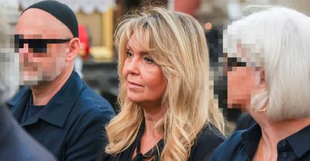 Ewa Wachowicz przyszła na pogrzeb Jana A.P. Kaczmarka w małej czarnej (ZDJĘCIA)