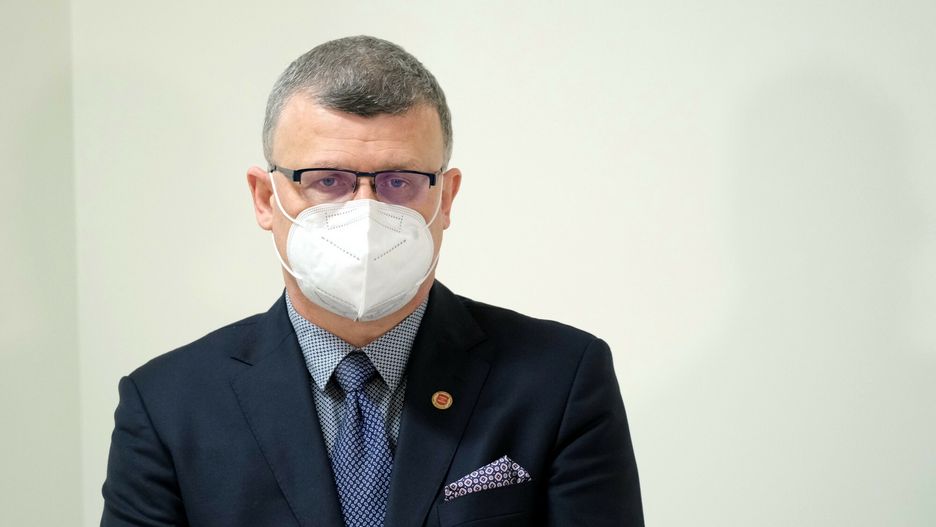 Szczepienia warszawskich senior�w - podsumowanie tygodniaFot. Mateusz Grochocki, Warszawa, 29.01.2021. Szpital Poludniowy.  Konferencja prasowa podsumowujaca pierwszy tydzien szczepien warszawskich seniorow przeciw Covid-19.
N/z: dr Pawel Grzesiowski - ekspert Naczelnej Rady Lekarskiej do walki z COVID-19.Mateusz Grochocki