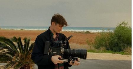 Polski filmowiec spadł z dachu. Jest w śpiączce