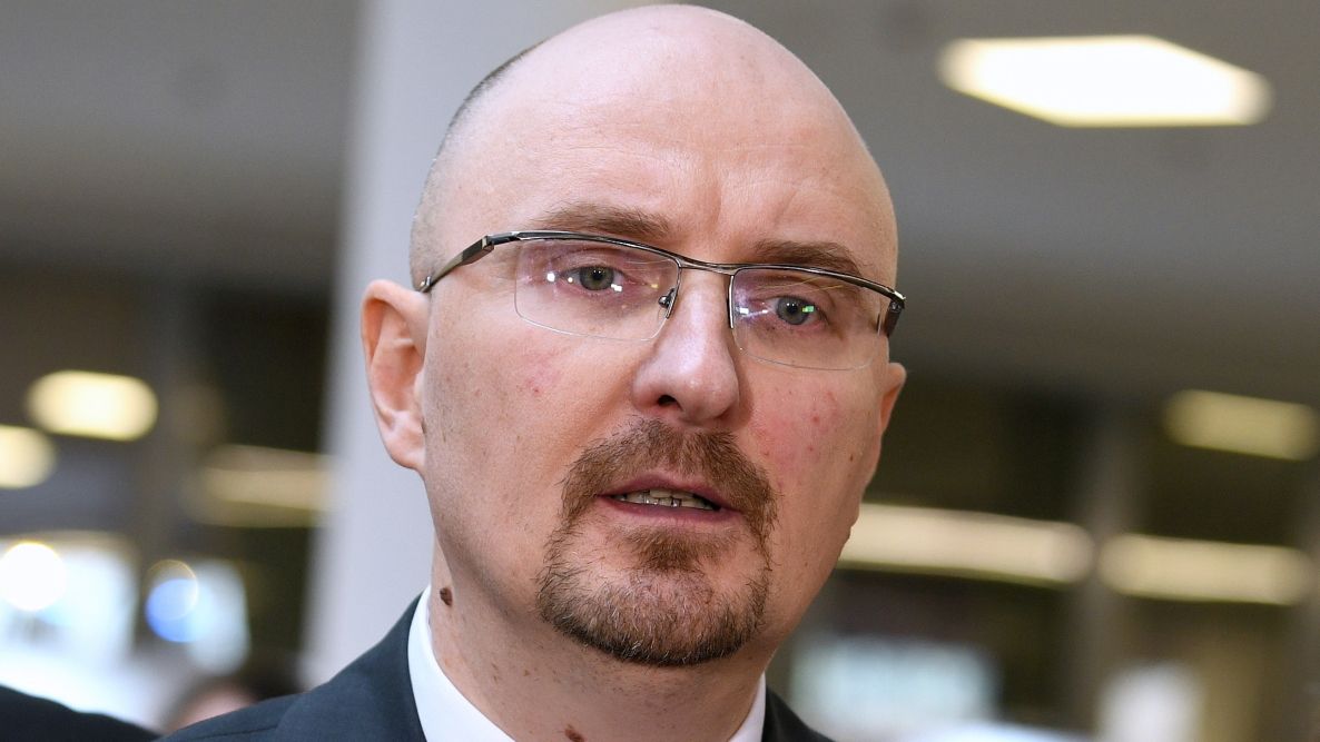 P.o. przewodniczącego KNF Marcin Pachucki zapewnia, że system finansowy jest stabilny.