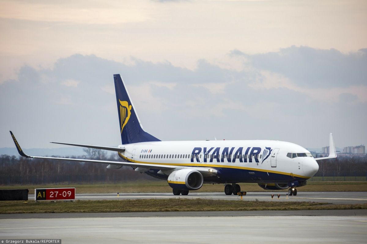Samolot pasażerki Ryanair na lotnisku w Jasionce k. Rzeszowa