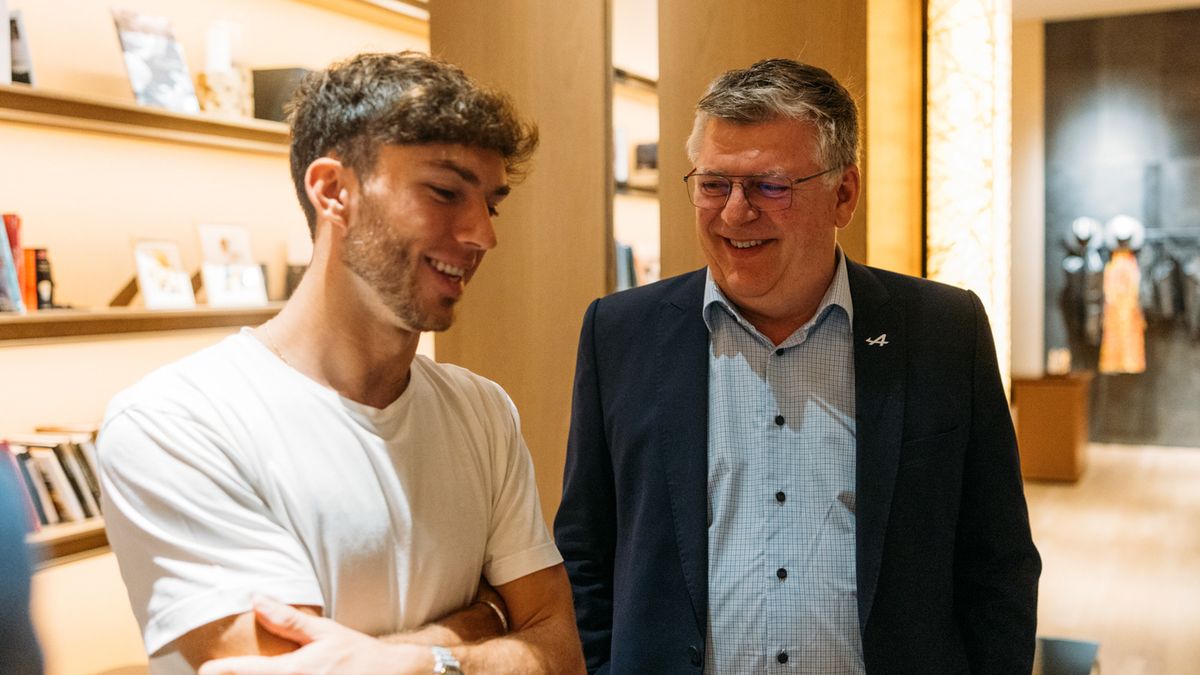 Materiały prasowe / Alpine / Na zdjęciu: Pierre Gasly (po lewej) i Otmar Szafnauer