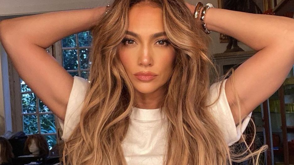 Jennifer Lopez zapozowała zupełnie nago.