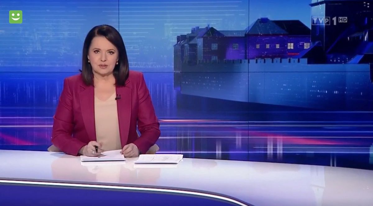 W nawiązaniu do wydarzeń w Waszyngtonie TVP przypomniała dokument "Pucz". Danuta Holecka zaprosiła widzów do oglądania 