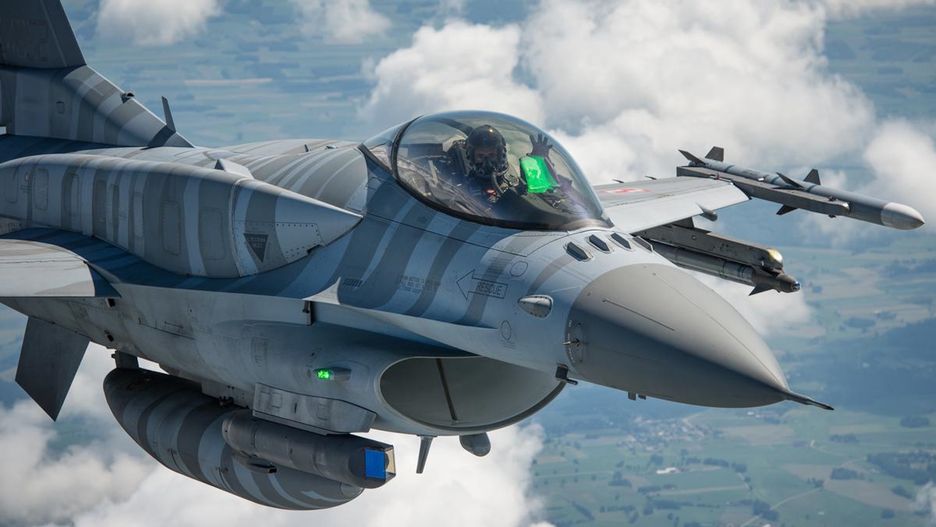 Polski F-16