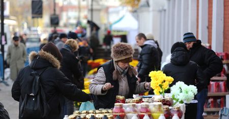 Na Wyszystkich Świętych wydamy 1,5 mld zł