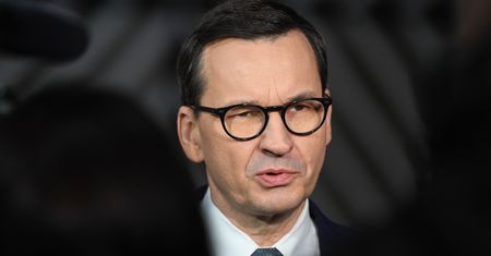 "Szukamy pieniędzy? Tam są pieniądze". Premier o konfiskowaniu majątku oligarchów