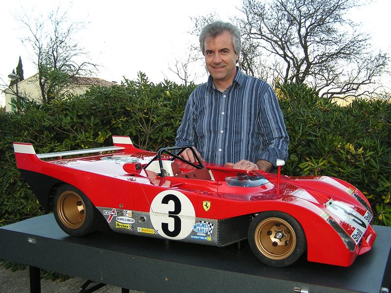 Pierre Scerri i jego model Ferrari 312PB (fot.craftsmanshipmuseum.com)