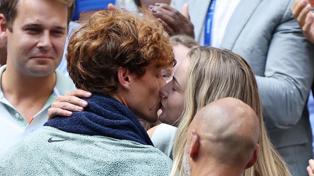 Zdjęcie okładkowe artykułu: Getty Images / Matthew Stockman / Na zdjęciu: Jannik Sinner i Anna Kalinska