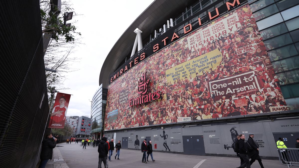 LONDON, ENGLAND - APRIL 03: General view outside the stadium ahead of the Premier League match between Arsenal FC and Luton Town at Emirates Stadium on April 03, 2024 in London, England. (Photo by Catherine Ivill - AMA/Getty Images)