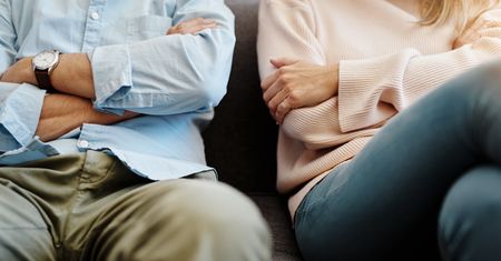 Jej mąż za piątkę trafioną w totolotka kupił sobie nowy smartfon. Nie pomyślał, by podzielić się z żoną
