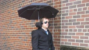 Śpij na stojąco w pionowym łóżku 1