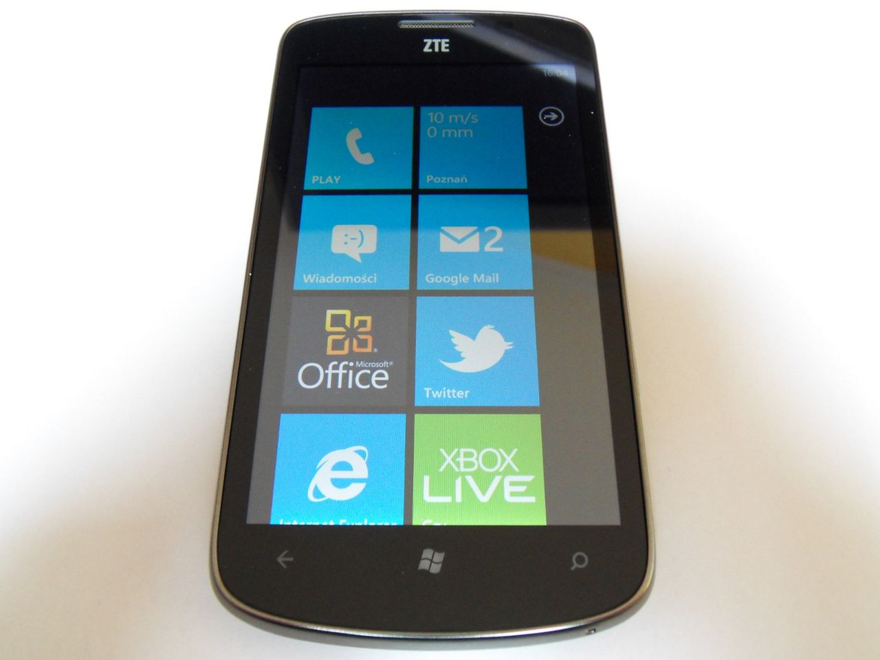 ZTE Tania - stylowy Windows Phone [test]