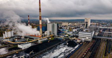 GUS o produkcji przemysłowej w październiku. Dane zaskakują na minus