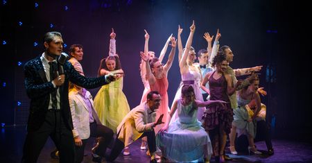 Jak oni śpiewają! Musical "Grease" znów do obejrzenia w Warszawie [RECENZJA]