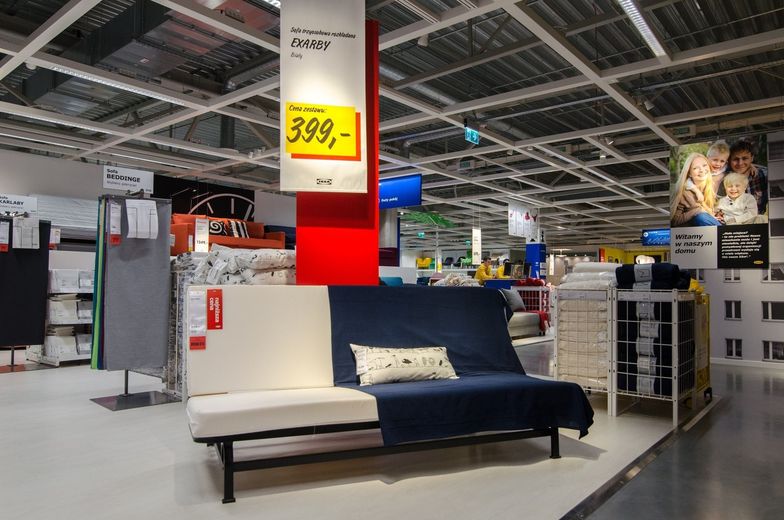 Polacy nadal zakochani w Ikei. Kupiliśmy 20 proc. więcej szaf, krzeseł i kanap