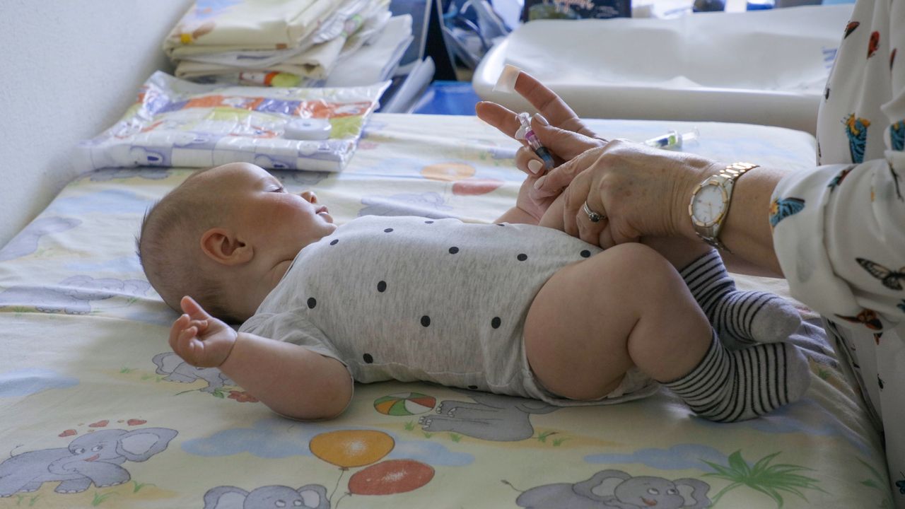 Pielęgniarka oskarżona o podanie dzieciom nieznanej substancji. Sąd rozważa surowszą karę