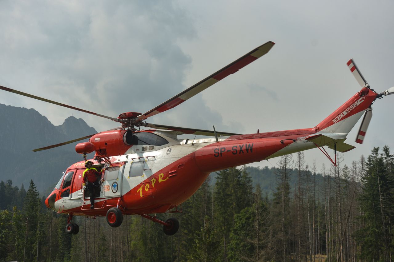 Tatry. Grotołazi utknęli w jaskini. Akcja ratunkowa TOPR