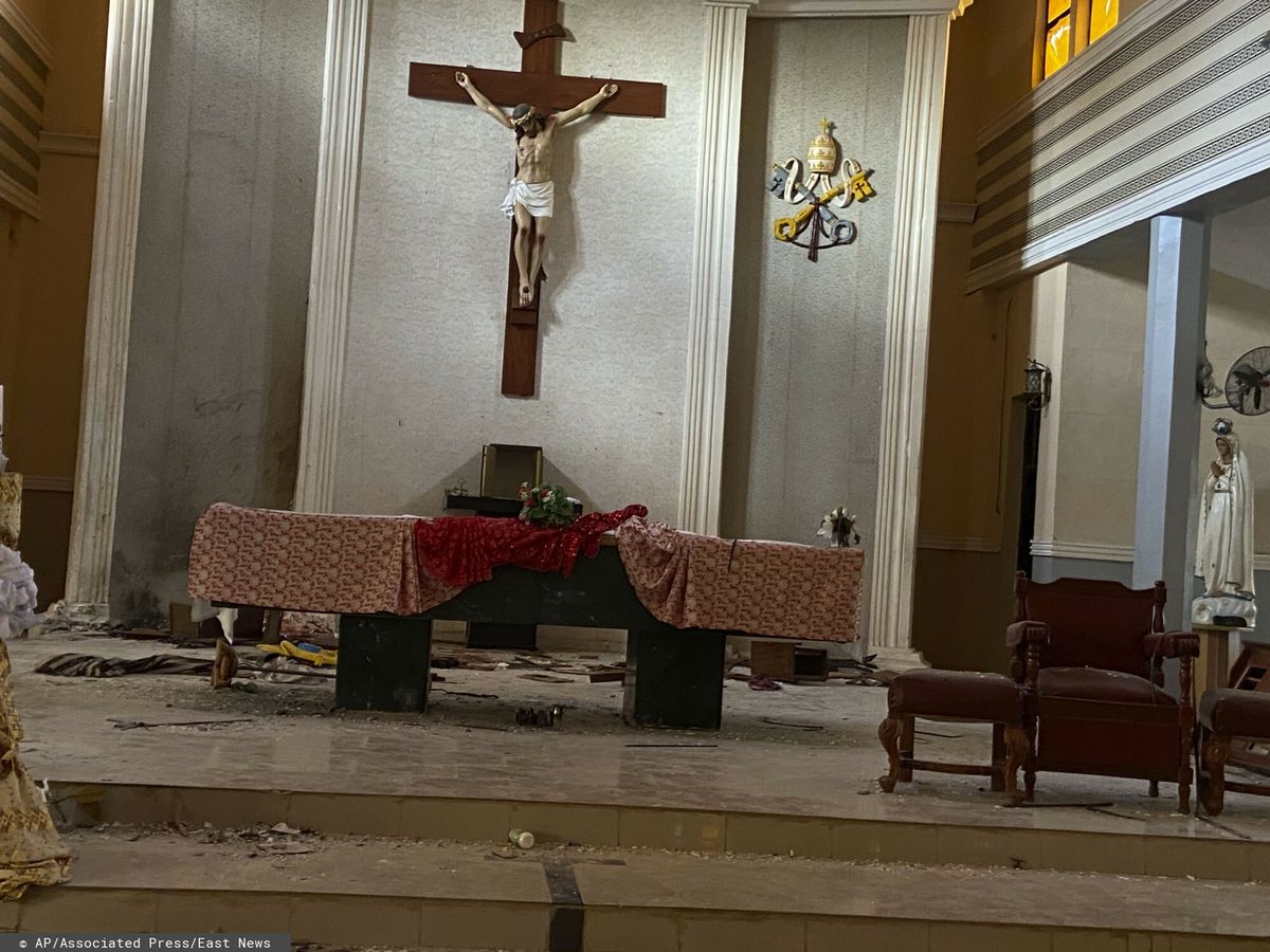 Zamach w kościele katolickim w Nigerii 