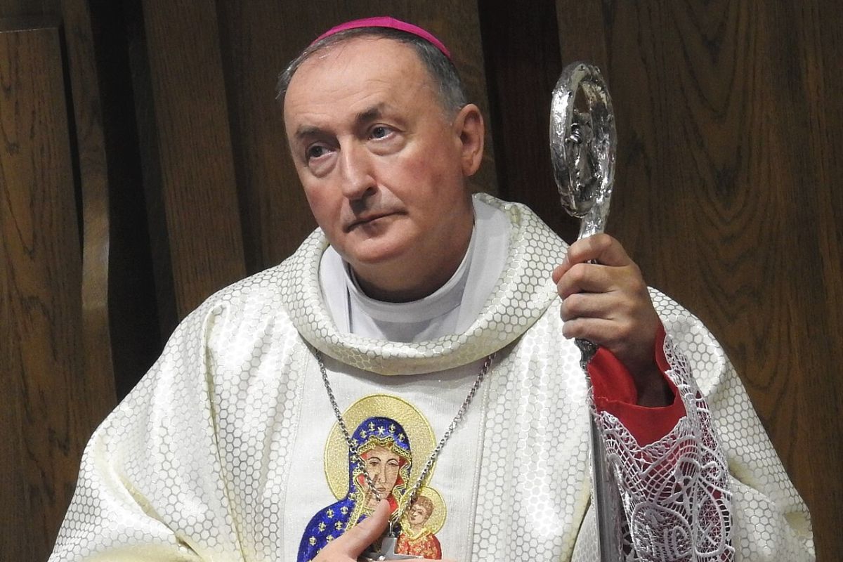 23 chłopców skrzywdzonych. Biskup chronił księży. Chce uniewinnienia