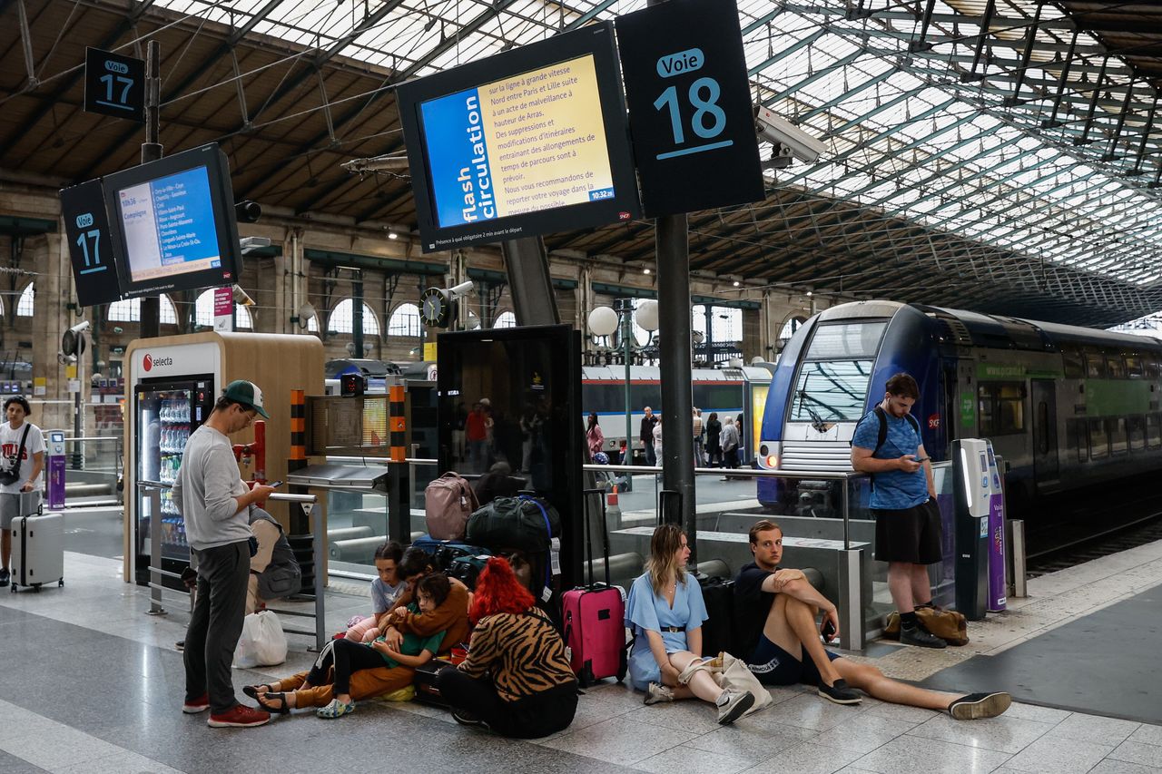 A series of arsons caused massive train disruptions in France