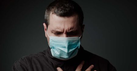 Zapalenie mięśnia sercowego po szczepionkach mRNA. Raport CDC ujawnia, po których preparatach występuje najczęściej