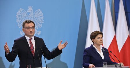 Podatek VAT. Premier zapowiada walkę z przestępczością podatkową
