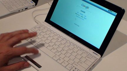 "Tajna broń" Asusa - smartbook z Androidem 1