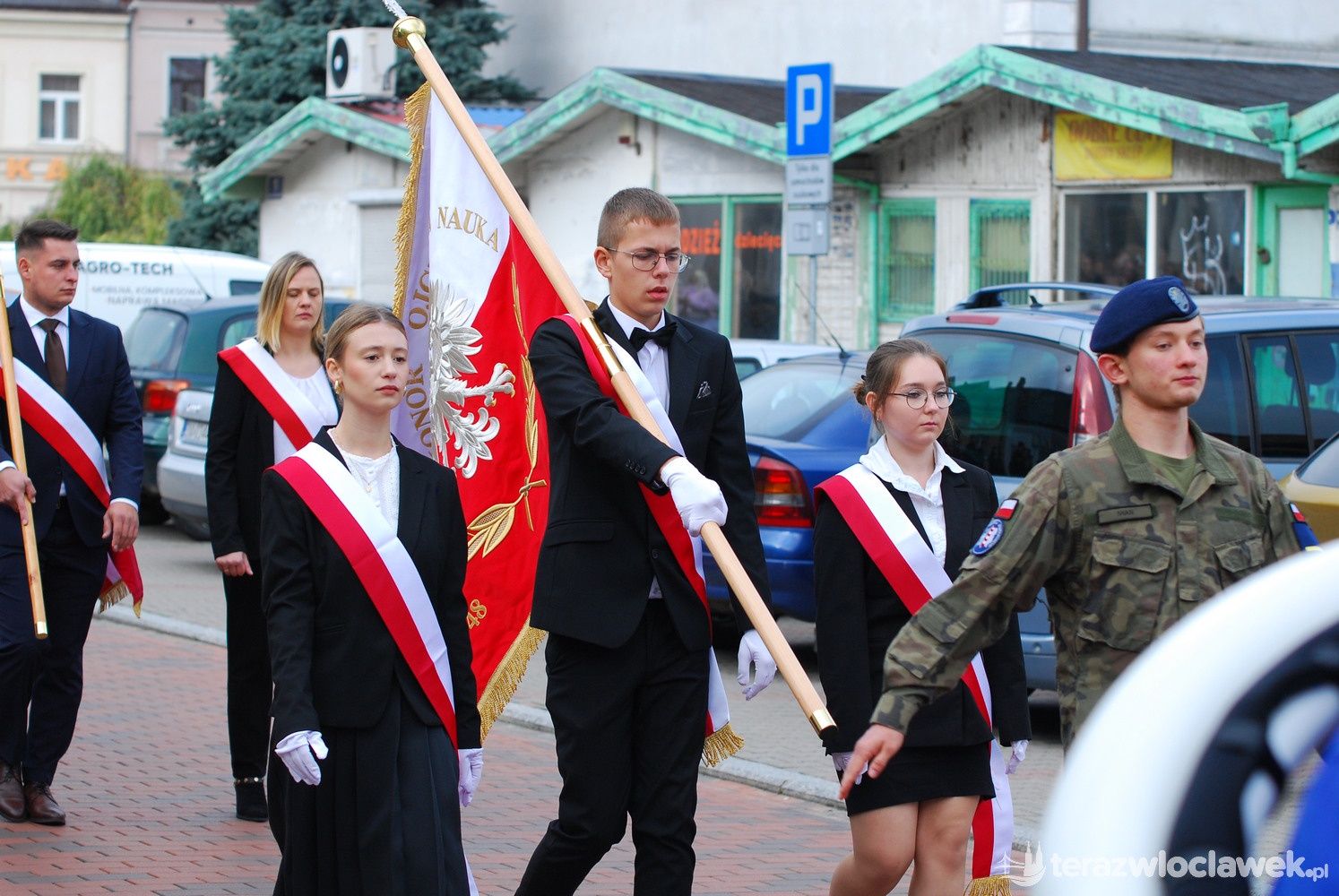 Otwarcie nowego budynku Zespołu Szkół w Kowalu i sztandar
