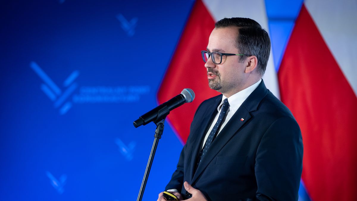 Marcin Horala (Government plenipotentiary for the STH) during the press conference on air traffic forecasts for Poland and the new Central Polish Airport (Solidarity Transport Hub) prepared by the IATA, at Chopin Airport in Warsaw, Poland, on 8 February 2022 (Photo by Mateusz Wlodarczyk/NurPhoto via Getty Images)