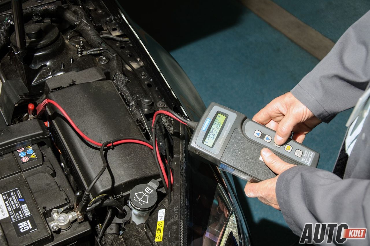 Kontrola stanu akumulatora (Opel Insignia)
