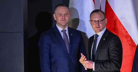Atak Nawrockiego na reportera TVN. Dziennikarze reagują