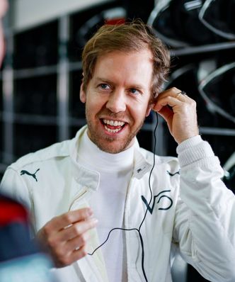 Vettel "flirtuje" z F1. Zespoły brutalnie potraktowały Niemca