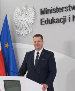 Przemysław Czarnek chwali się efektami diety. Znika w oczach