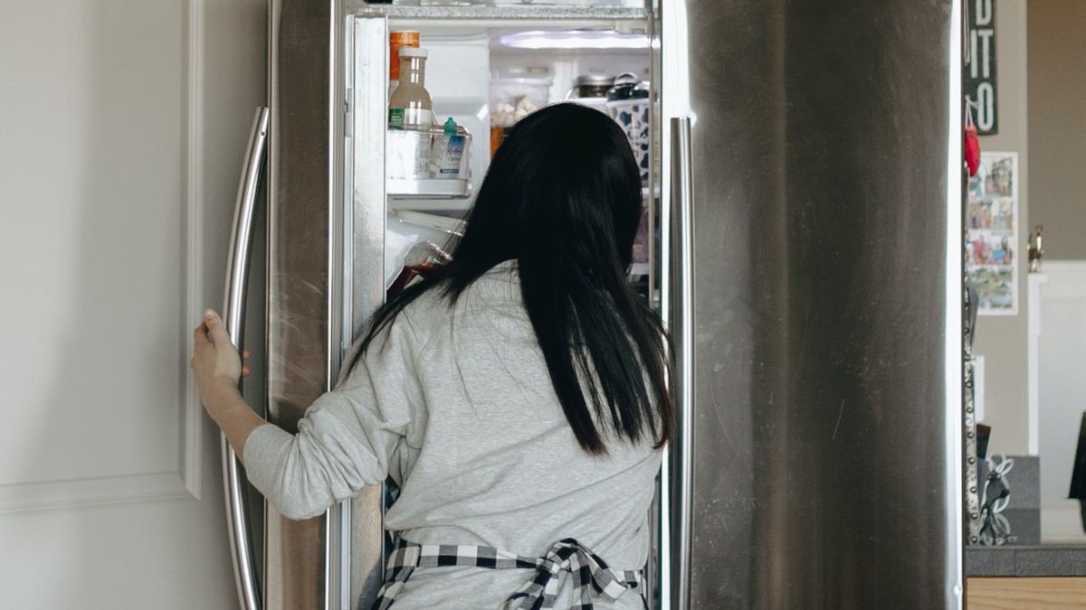 Sposób na zapachy w lodówce